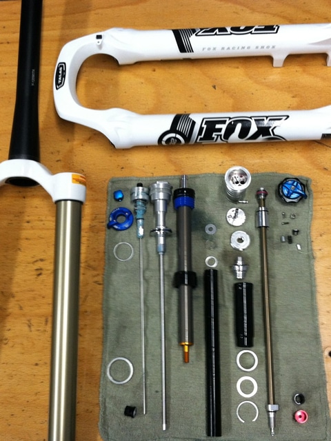 Révision fourche Fox Racing Shox cartouche FIT Entretien fourche Fox Racing Shox cartouche FIT